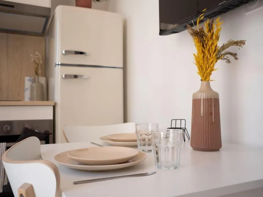 Appartement Tout Equipe Au Coeur Du Vieux Port St Victor Marseille